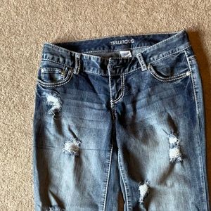 Maurices Capri distressed jeans